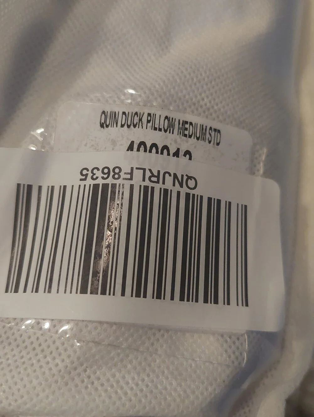 NWOT- Quince Standard White Duck Down Premium Pillow (Soft/ Medium)(P61)